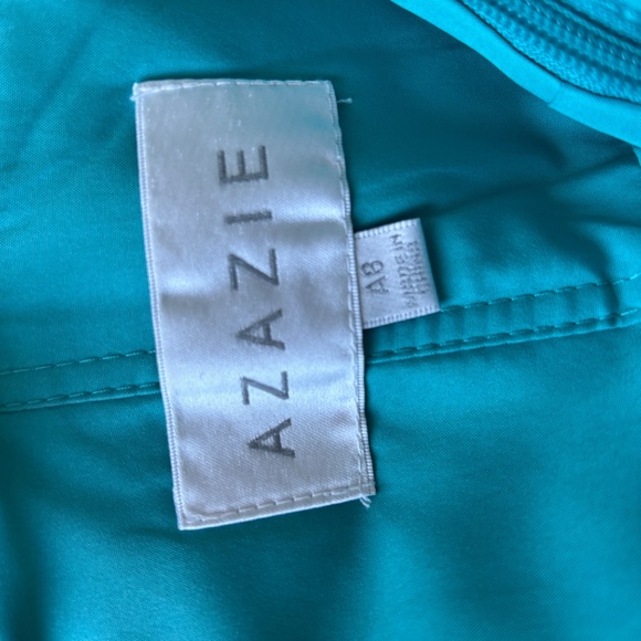 Azazie Chanel in the colour Jade (discontinued colour - size A8) - Picture 5 of 7